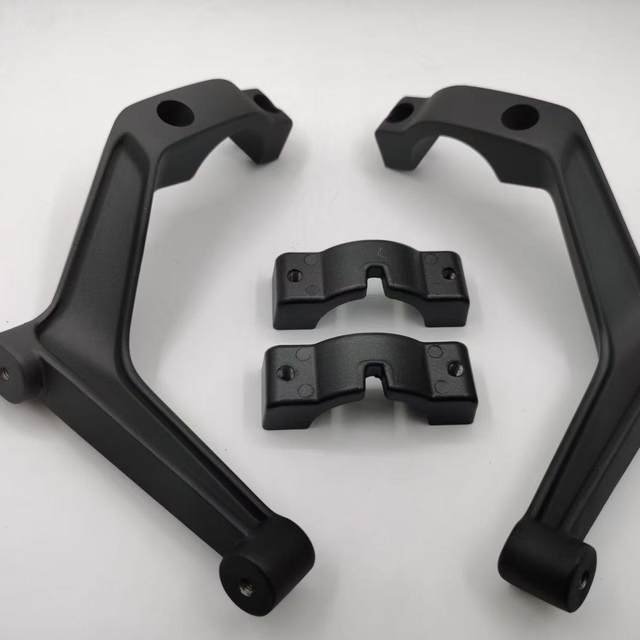 TR300 travel version front windshield bracket