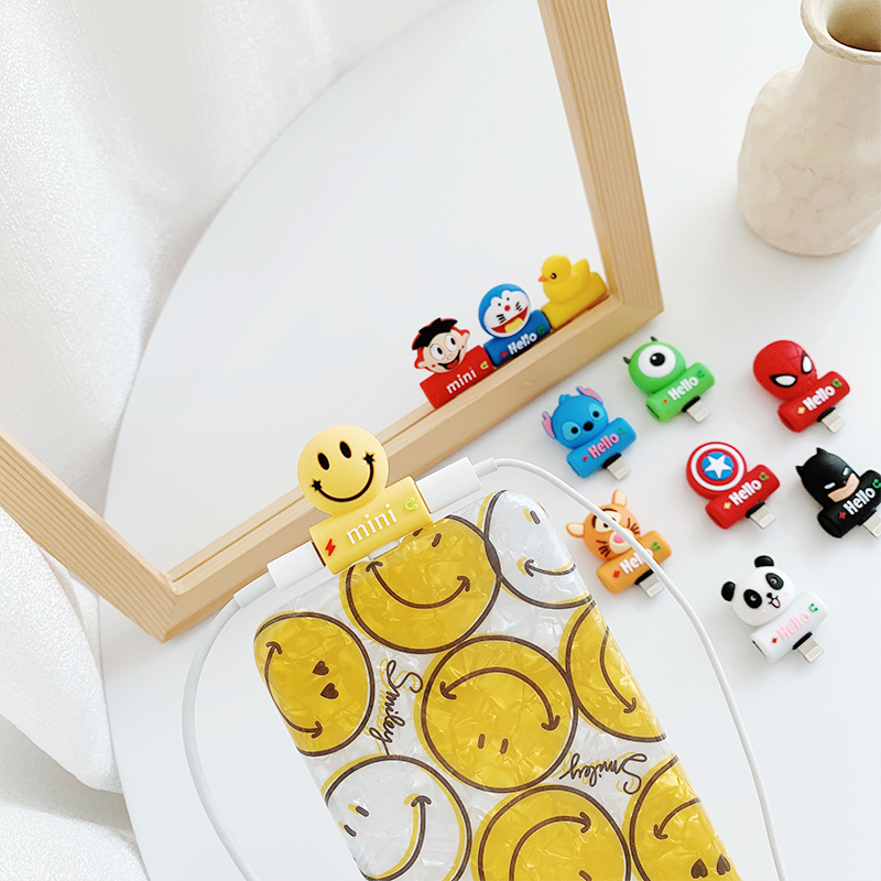 Apple headphone adapter iPhone mobile phone charging while listening to songs cartoon cute xr adapter interface 2-in-1 x converter 2-in-1 seven-eight xs double-head 3 5 round mouth 7plus extension cable 8