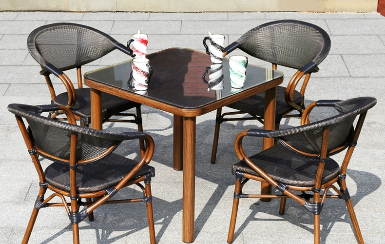 Bàn ghế ngoài trời Starbucks bình thường quán cà phê bàn ​​ghế kết hợp ghế wicker năm mảnh đồ nội thất ngoài trời bàn ghế ban công - Bàn ghế ngoài trời / sân ban ghe sat ngoai troi