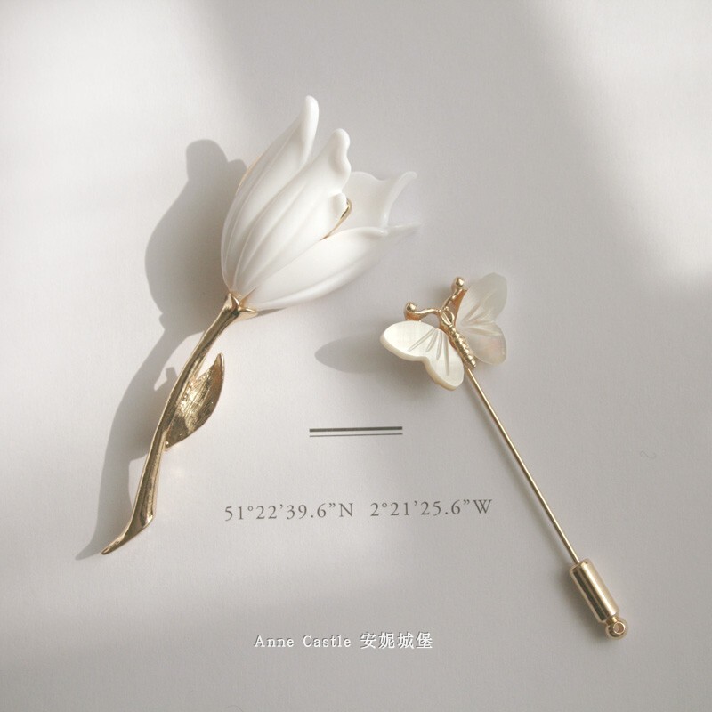 White Tulip Briskine Brooch Butterfly Elegant Temperament Brief Brooch Large Cloak Dress Cape Girl