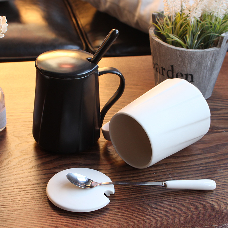 Minimalist Ceramic Mug with Lid and Spoon, Couple's Coffee Cup, Japanese Style, Large Capacity, Household Drinking Tea Cup
