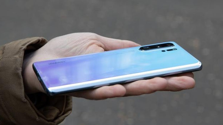 这个月别盲目乱花钱买华为手机！