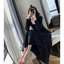 FT GUOGE black knit dress dress woman 2022 autumn and winter new French style square collar bottom medium length sweaters dress