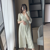 Goo Custom Crushed Flowers Dress Dress Woman 2022 Summer new V collar French style collection waist display slim temperament open fork long dress