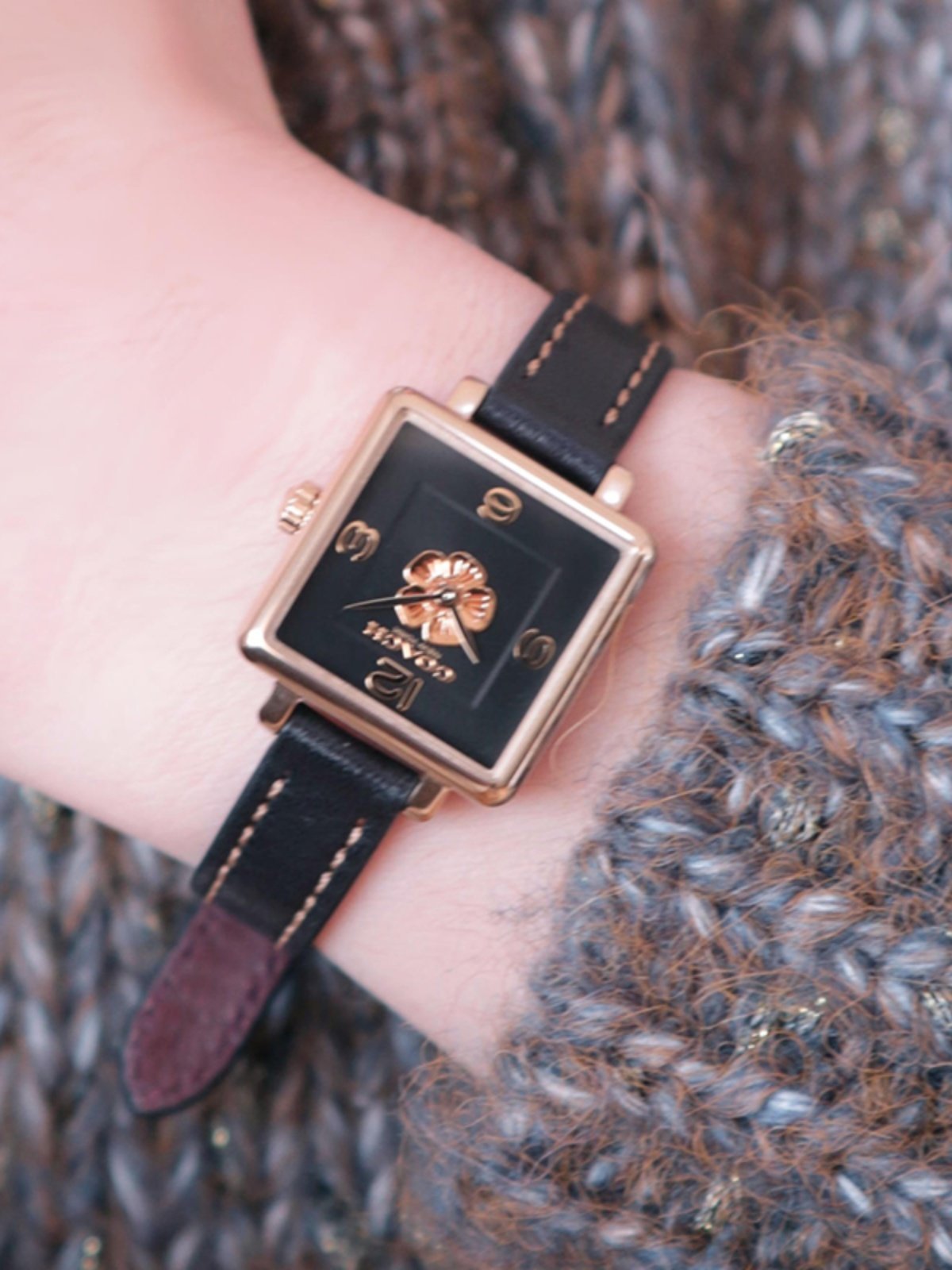 COACH Cass Series Tea Rose Quartz Small Sugar Cube European and American Style Women's Watch as a Gift for Girlfriend