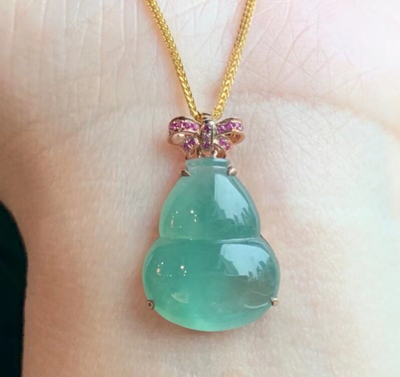 Qincuiyuan Myanmar natural jadeite A goods high ice full green floating flower gourd pendant women's safe pendant 18K gold