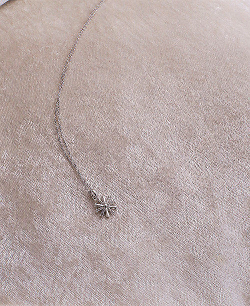 Jade Lan Oil Crystal Necklace Women Lock Bones Chain Ins Lukewarm Wind Small Crowd Design Sensation Brief About 100 Hitch Lap chain