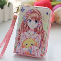 Девушка держит солнце