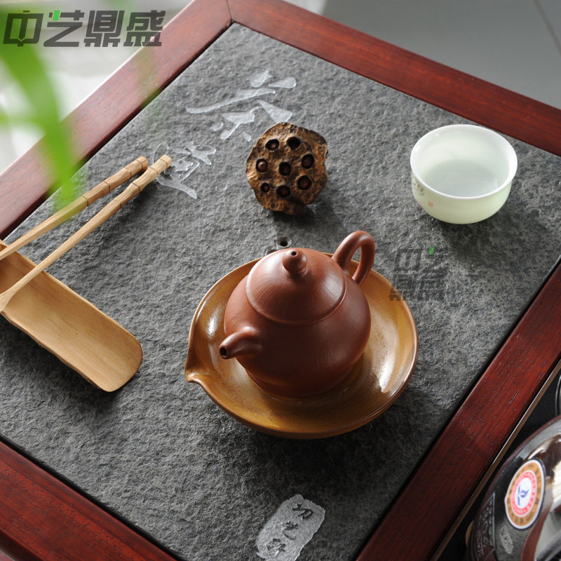 ���ն�ʢ��ʵľС������ˮ��