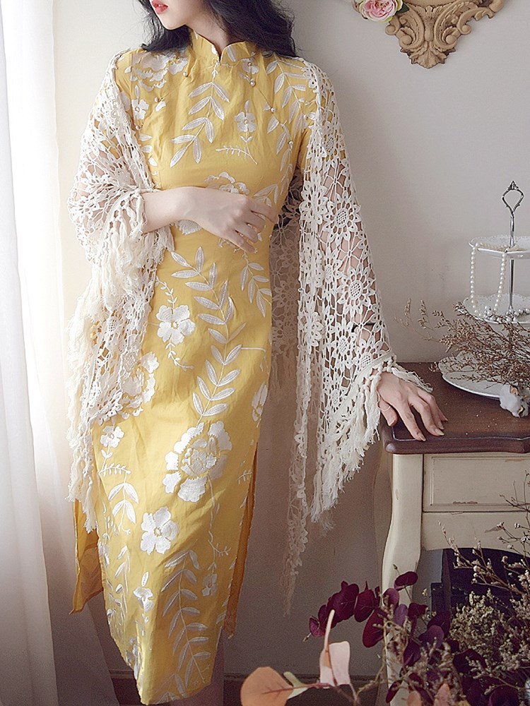 Qipao Shawl Outside the Noble Women's Summer Temperament 2021 New Tide Fashion Nets Red Spring And Autumn Qipao Small Shawl