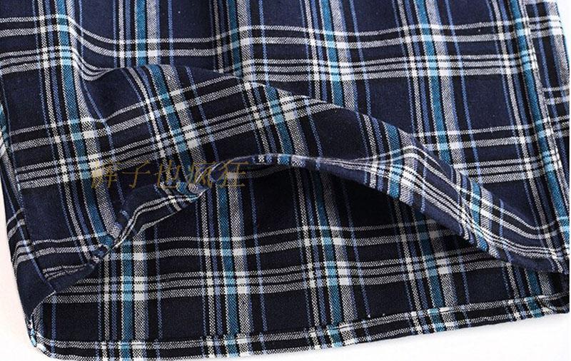 Quần short trung niên nam mùa hè trung niên nam cotton giản dị kẻ sọc năm quần tải quần rộng bãi biển mỏng quần jean đen nam