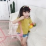 Yiyi baby 2018 hè mới cho bé gái màu rắn xẻ ngắn tay áo thun bé cổ tròn cotton cotton hoang dã áo thun trẻ em đẹp