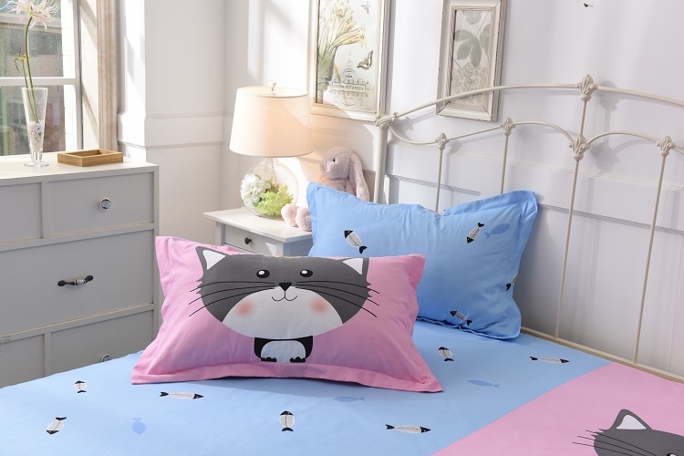 Bông đỏ phim hoạt hình bốn mảnh bông trẻ em bộ đồ giường người đàn ông chăn đại học ký túc xá ba mảnh chăn ga gối