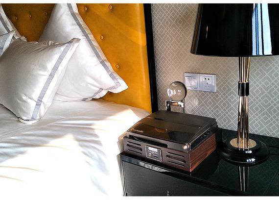 đầu đĩa than accuphase	 Máy ghi âm máy hát vinyl Lp retro máy ghi âm cổ bàn xoay Bluetooth USB / FM FM đài phát thanh hoài cổ - Máy hát 	đầu đĩa than bluetooth