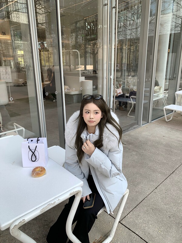 Yangwawa Snow Suit Season Windproof and Water-Repellent + Fleece Lining for Temperatures Below Zero Fox Fur Collar Hanfu down Jacket