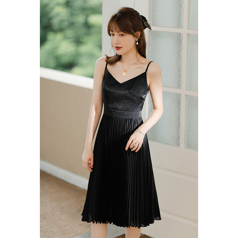 En light luxury customization Glittering color ~ Nissan two-tone willow chiffon pleated dress feeling suspender summer