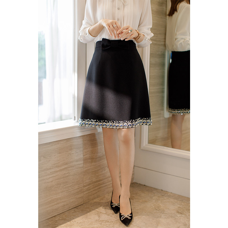 En light extravagant custom Hello ~ big lady blingbling ~ heavy pound nail drill string Pearl acetate A-half skirt