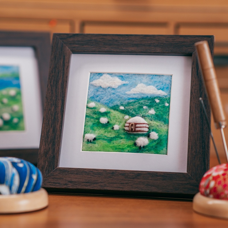 Steppe Yurt Photo Frame Decoration Wool Felt Punch Needle DIY Craft Kit Holiday Birthday Gift