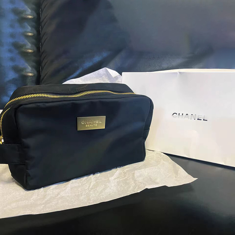 Cosmetic Bag for Women 2025 New Model Portable Large-Capacity Storage Bag Portable Toiletry Bag Small Chanel Style ins High-End
