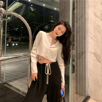 Long sleeve outskirt Cardiovert Knit Jacket Woman Spring Summer 2021 New 100 Hitch White Short blouses with high waist pants