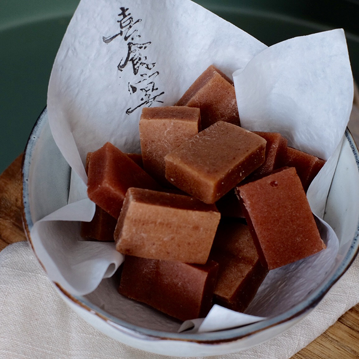 Festive Dinner) Acid sweet handmade hawthorn small square pastry 100g