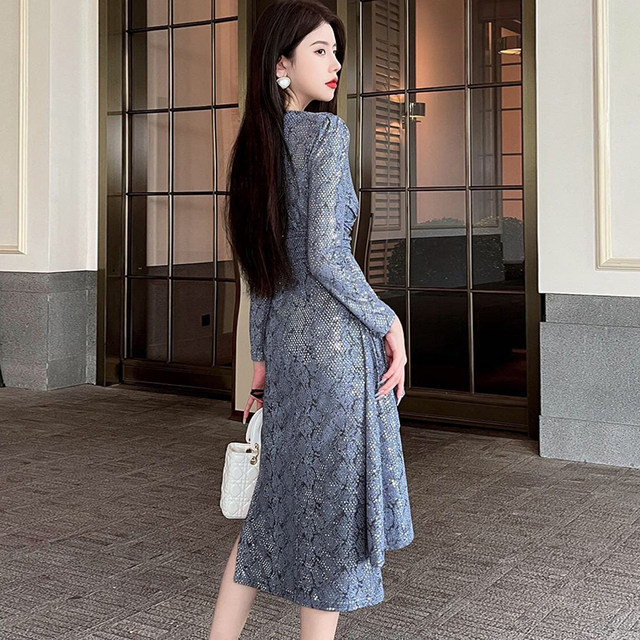 Sequined dress women's long-sleeved autumn 2022 new French style high-end temperament high-end waist mid-length skirt