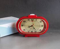 Complete inventory of products from the 1990s: Old Shanghai Horseshoe brand mechanical alarm clock Red lantern shaped horseshoe watch alarm clock