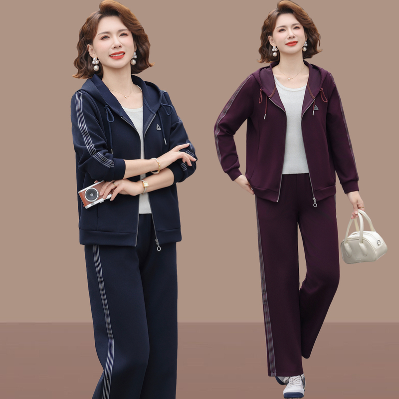 Middle-Aged and Elderly Women's Spring Hooded Sports Suit, New Spring Casual Two-Piece Set for Mothers, Stylish Top for Women in Spring