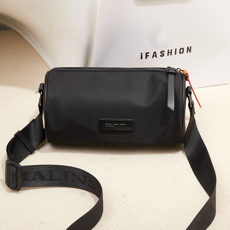 2026 New Style Oxford Cloth Pillow Bag, Fashionable and Versatile Casual Shoulder Bag, Cylindrical Bag, Waterproof Nylon Crossbody Bag for Women