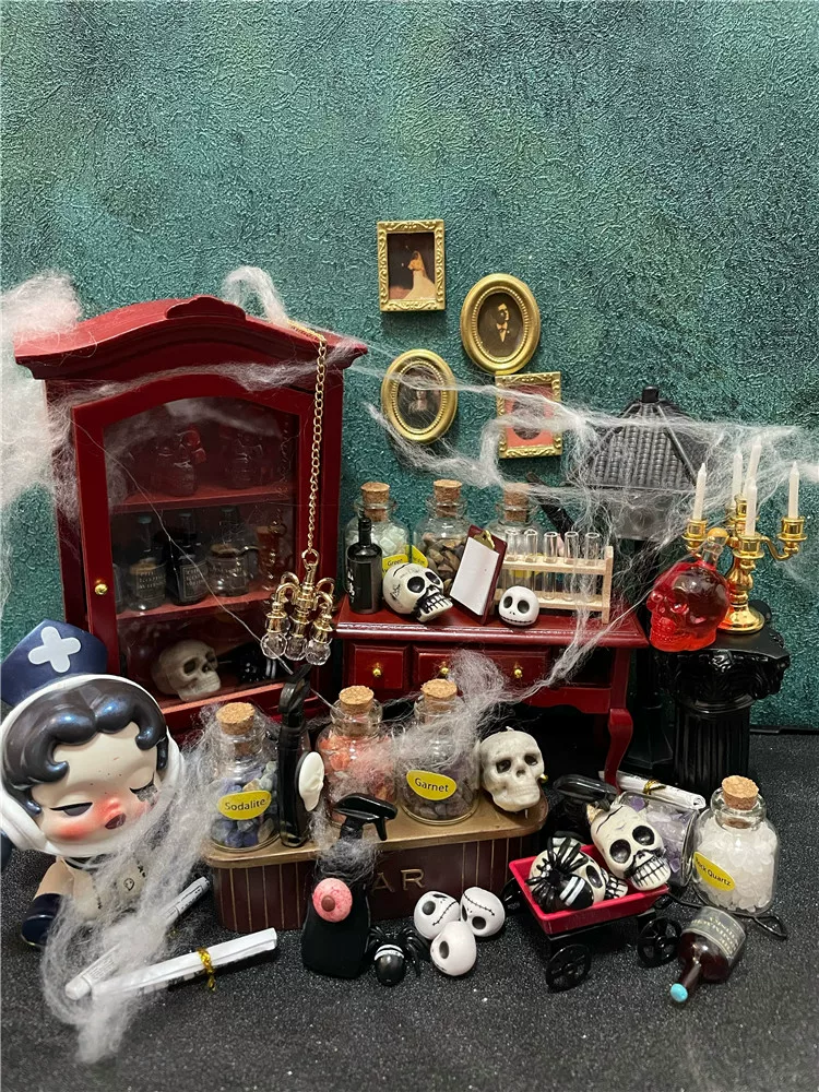SKULLPANDA Adams A blind box scene layout landscaping items Dark Gothic props micro -shrinking model