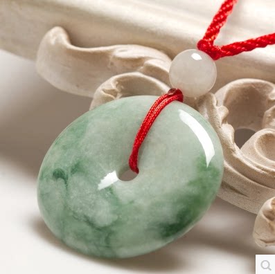 本物の翡翠色のクォーツァイトペンダント、安全バックル付き、本物の翡翠、ユニセックスカップルスタイル、翡翠ペンダント、送料無料。