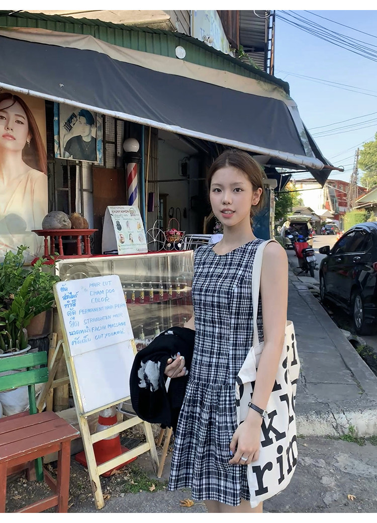 Tuuuh платье без рукавов в черно-белую клетку женское ретро стройнящее универсальное