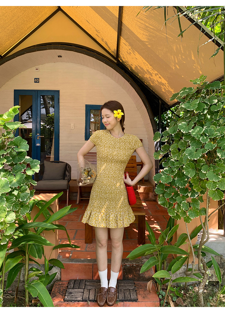 Tuuuh платье с цветочным принтом женское летнее стройнящее с поясом французское ретро миди желтое платье