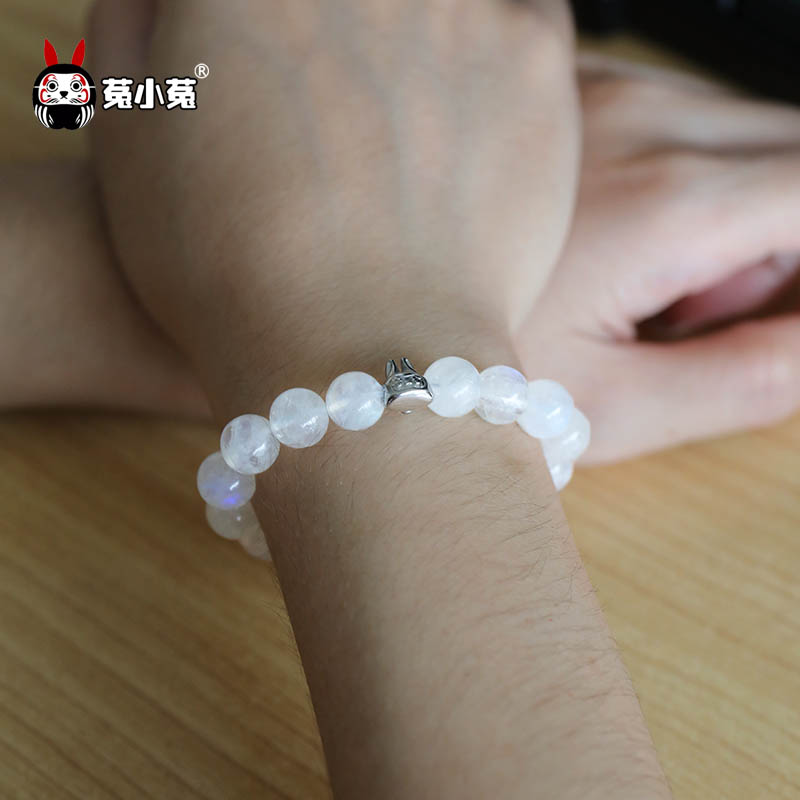 Rabbit blue moonstone 7a crystal hand peach blossom enhances stable feelings crystal hand