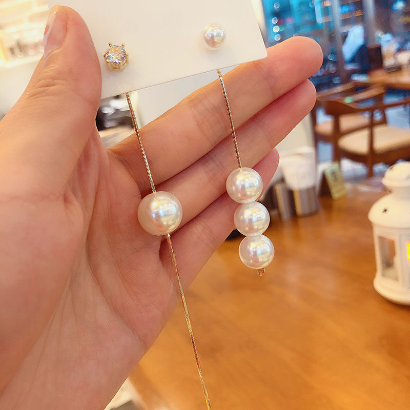 South Korea Dongdai earrings 2022 new trendy character red pearl asymmetrically long stream Su earnails