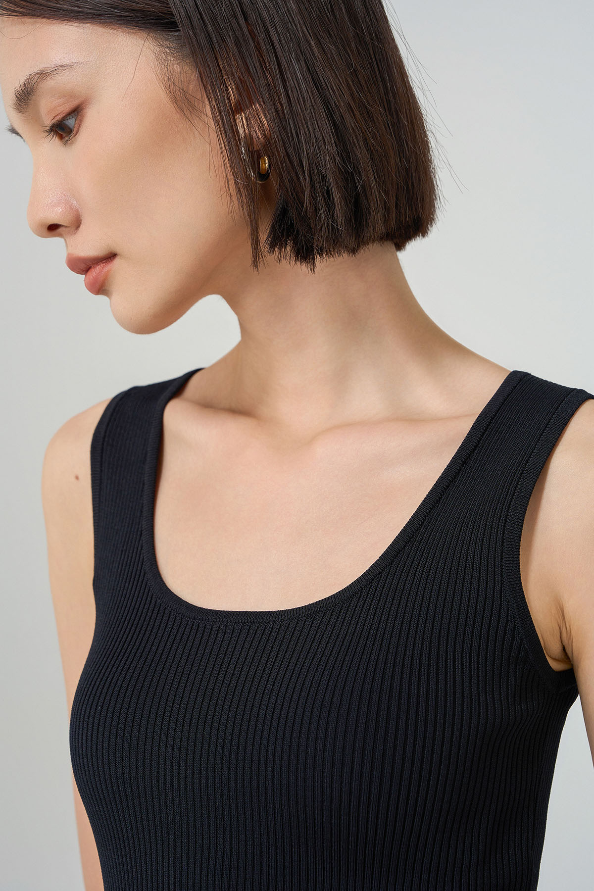 Ribbed Camisole Tank Top  Women’s Silk Premium Mulberry Silk Ruched Rib Camis Jersey Breathable Skin Care Wardrobe Essentials Scoopneck Tops for Woman in black