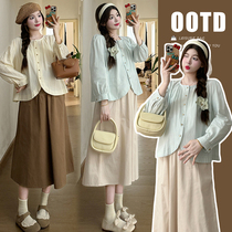 Maternity suit spring new Korean fashionable and sweet long-sleeved shirt top pure cotton belly skirt two-piece set