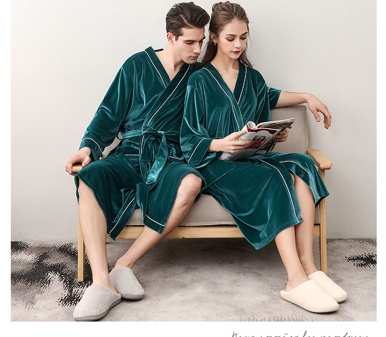 Spring and autumn winter to increase the number of golden velvet sleeping gowns Home clothes lovers sleeping robes The European and American wind Two sets can be worn by men and women