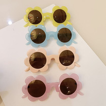 Children sun glasses childrens sunglasses 1-5 years old male and female baby cute flower glasses anti-ultraviolet sunshade mirror tide tide