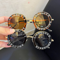 Children sun glasses for boys and girls Fashion letter glasses 2-8-year-old child personality sunshade sunglasses anti-ultraviolet tide