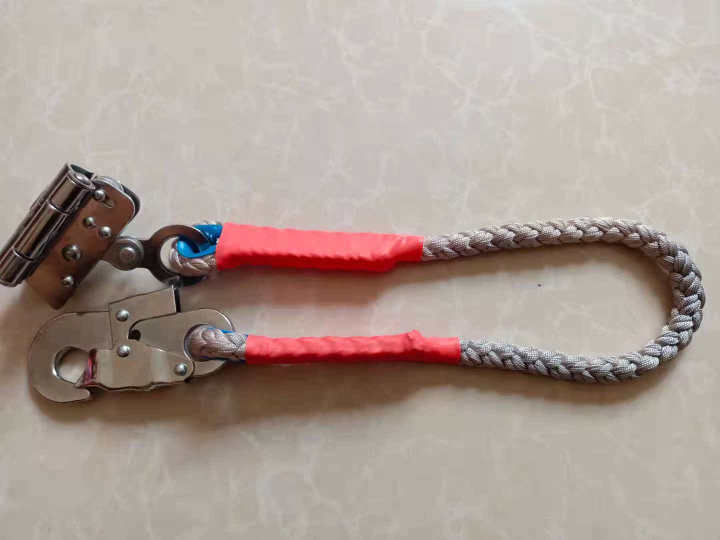 Nylon high-altitude arrester self-locking device safety rope wire rope self-locking buckle instant fall protection air conditioning installation