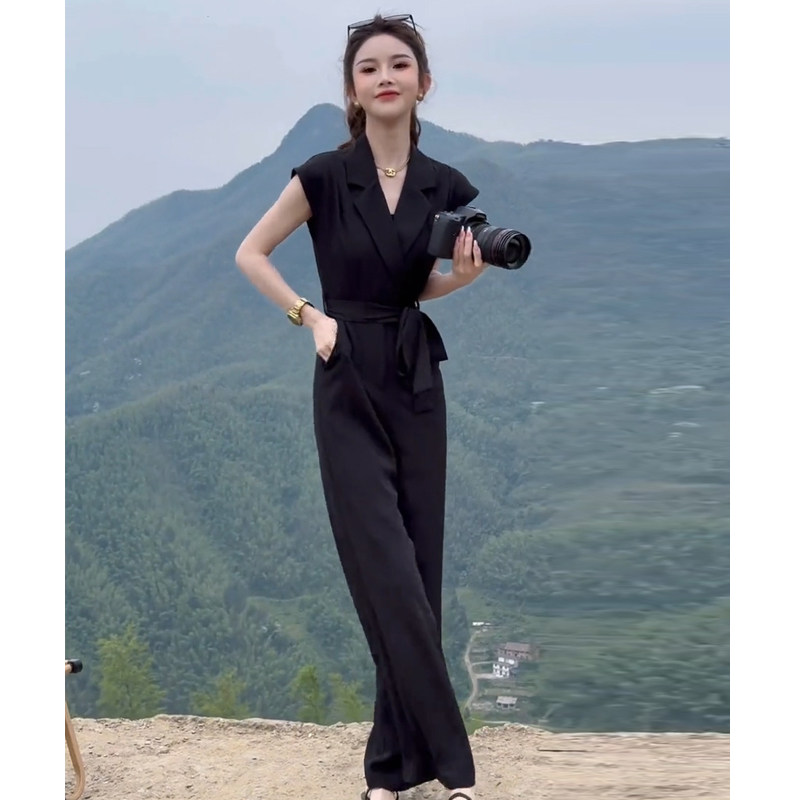 黑色高端精致连衣裤:👑2025新款西装领收腰连身衣裤,穿出高级感! -连体衣-淘宝好物网
