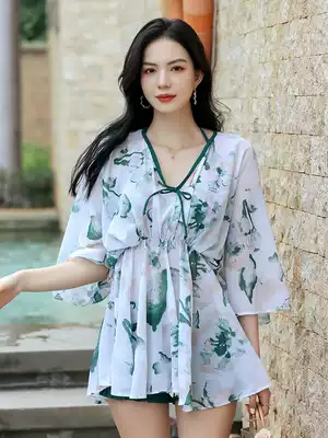 Two-piece swimsuit female summer sexy flat corner bikini slim belly covered belly steel frame gathered shirt fairy 2021 New