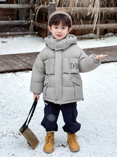 Boys' down Jacket Winter 2026 New Style Cool Children's Baby Winter Clothing Boys' Thickened Warm White Duck down Coat