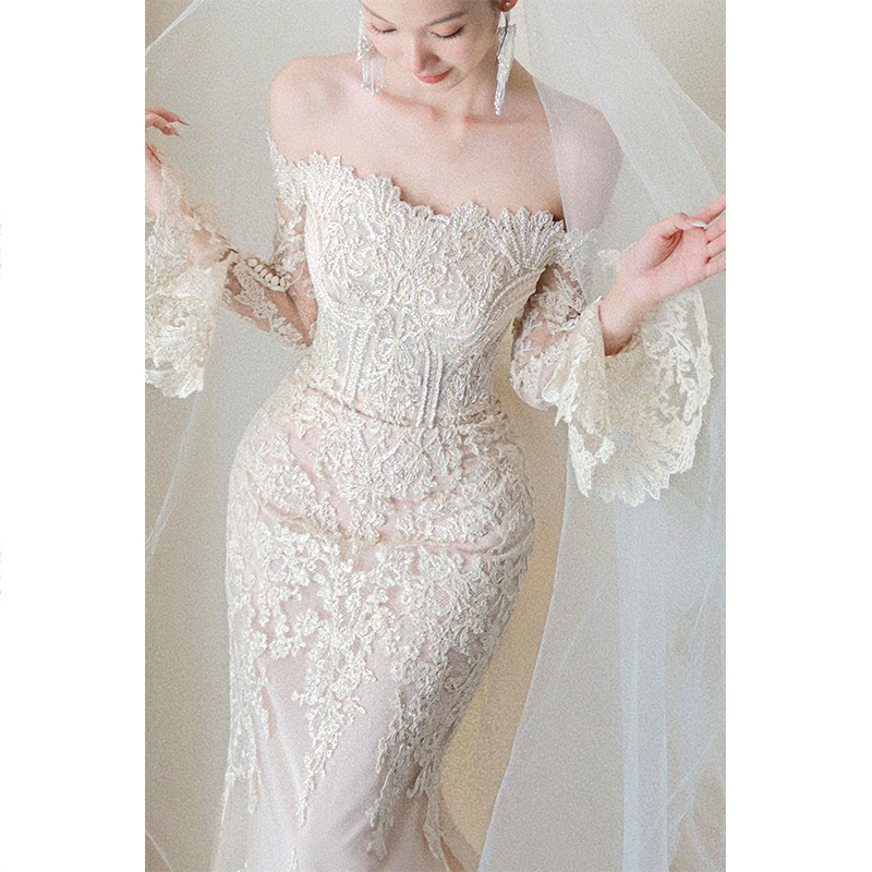 Under the Sycamore Tree, Yuailei Lace Fishtail Wedding Dress 2026 Bride Off-Shoulder Long-Sleeve Light Luxury Lace Handmade High-End Feel