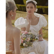 2021 New satin light wedding dress small dress Daily Moren family travel small Woman Super fairy retro very simple