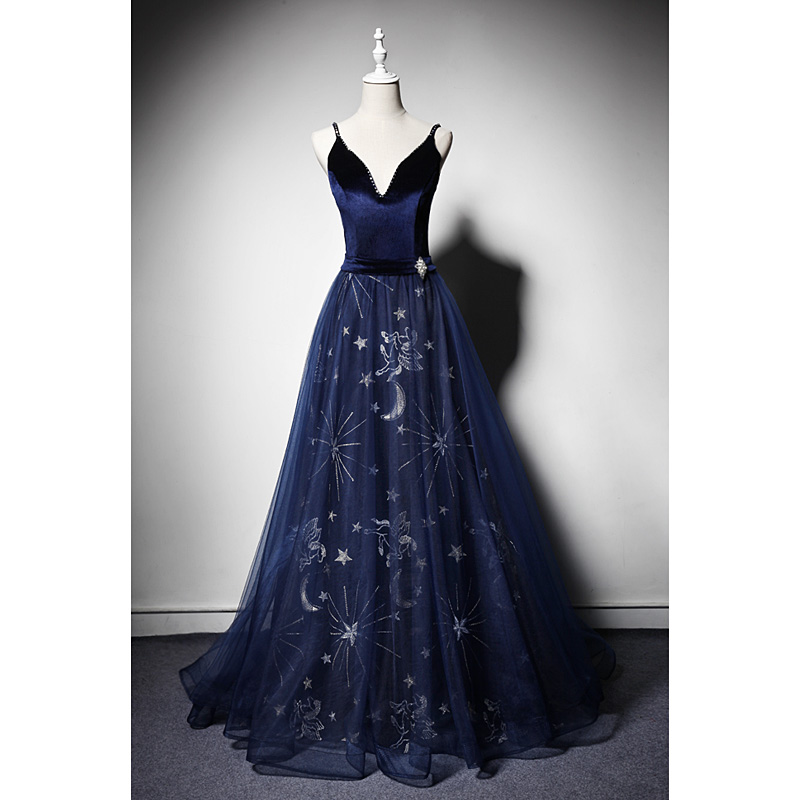 Retro elegant long evening dress, 2020, lifting effect, fitted, maxi length