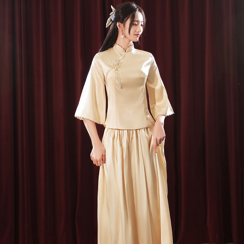  4XL+Champagne rental price  