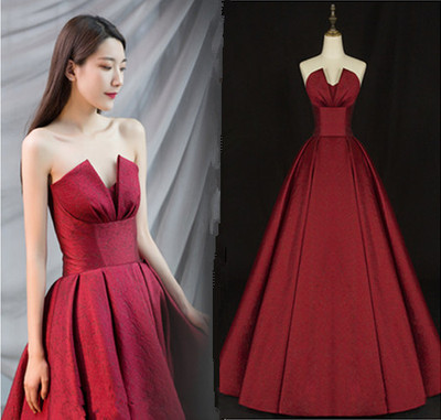 Red evening dress for bride, tube top, long skirt, 2021 collection, V-neckline