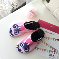 Розовый кролик